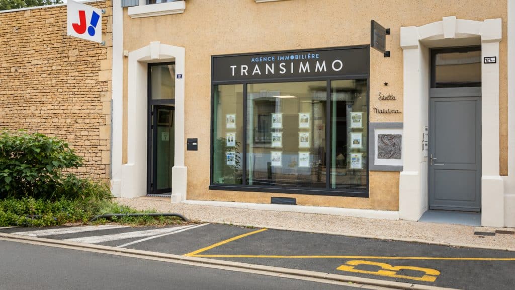 nouvelle façade de l'agence immobilière Transimmo