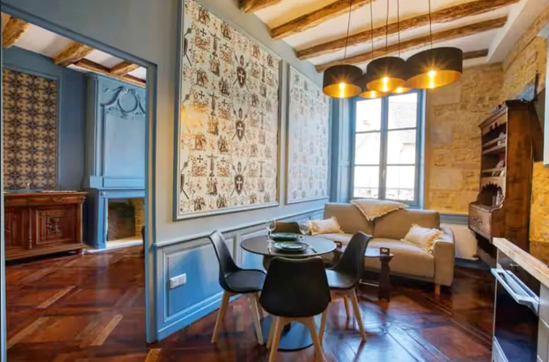 Appartement 1 pièce 53 m² · à Sarlat-la-Canéda · 53 m² · 243 800 €
