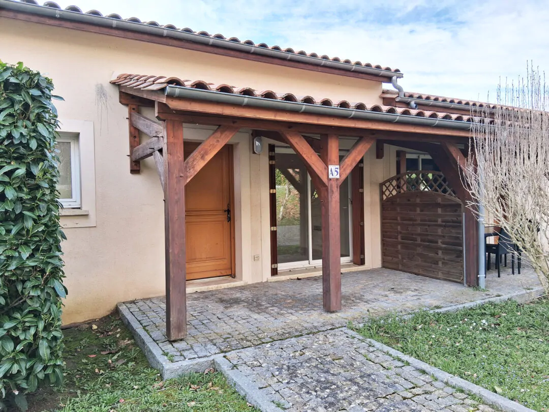 Appartement 1 pièce 48 m² · à Sarlat-la-Canéda · 48 m² · 95 000 €